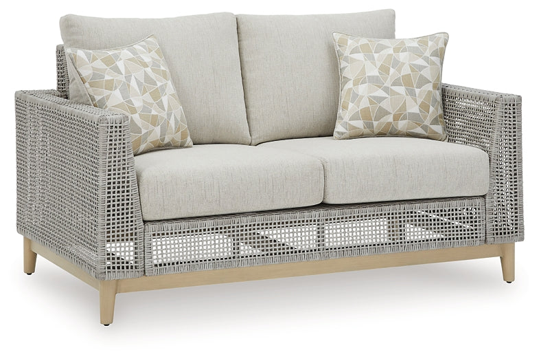 Seton Creek Loveseat w/Cushion